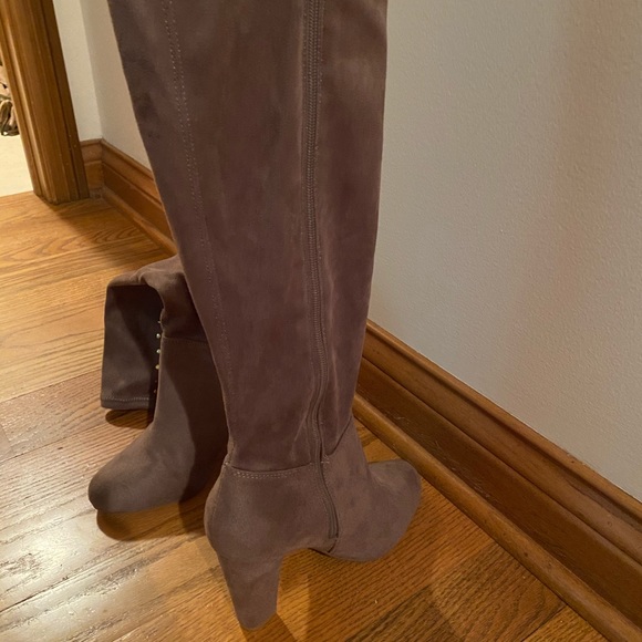 Suade boots - Picture 3 of 6